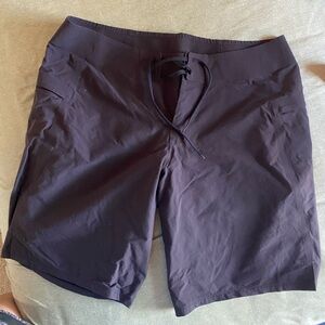 Lululemon men’s suit